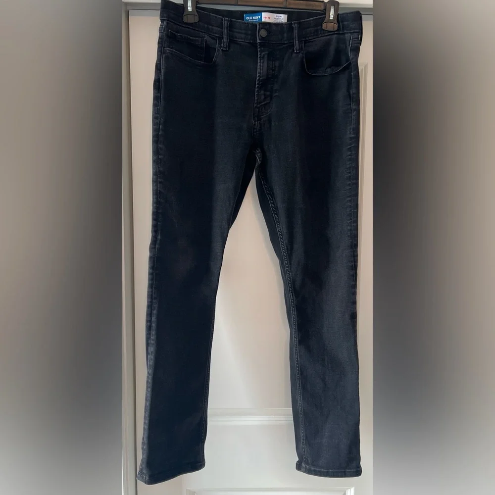 Old Navy Men’s Slim 360 Tech Stretch Jeans - Picture 3 of 5